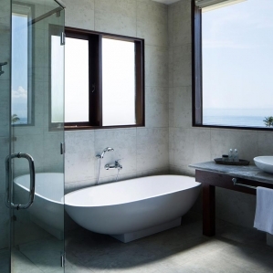 villa-bali-candidasa-luxury-bathrooms
