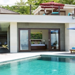 villa-bali-candidasa-luxury-poolside